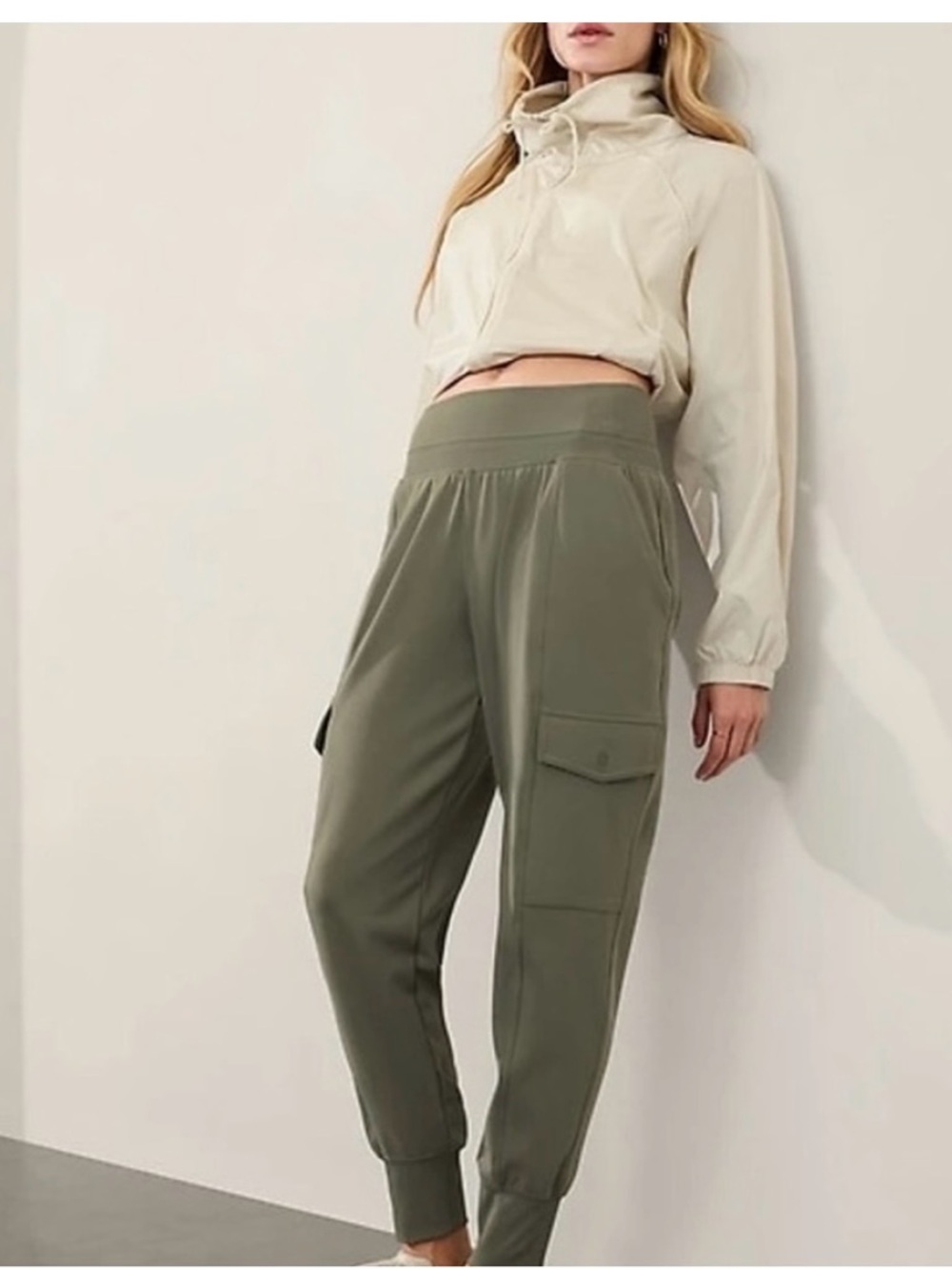 Athleta Venice High Rise Cargo Jogger Small Petite - Moss NWT *NEW*